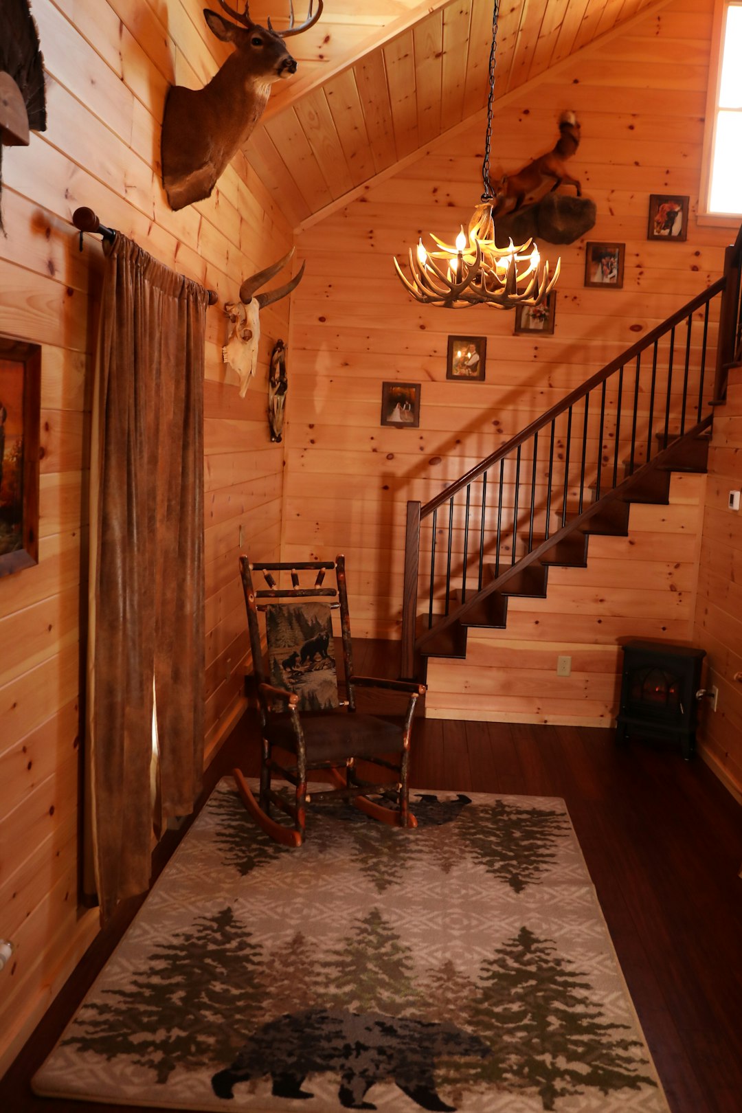 Mountain Lodge Room